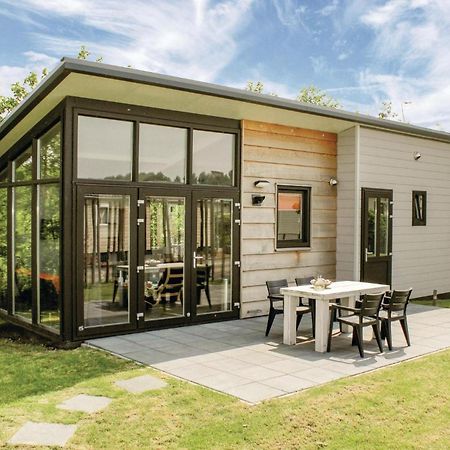 Beautiful Home In Sint-Annaland With Wifi Exterior photo