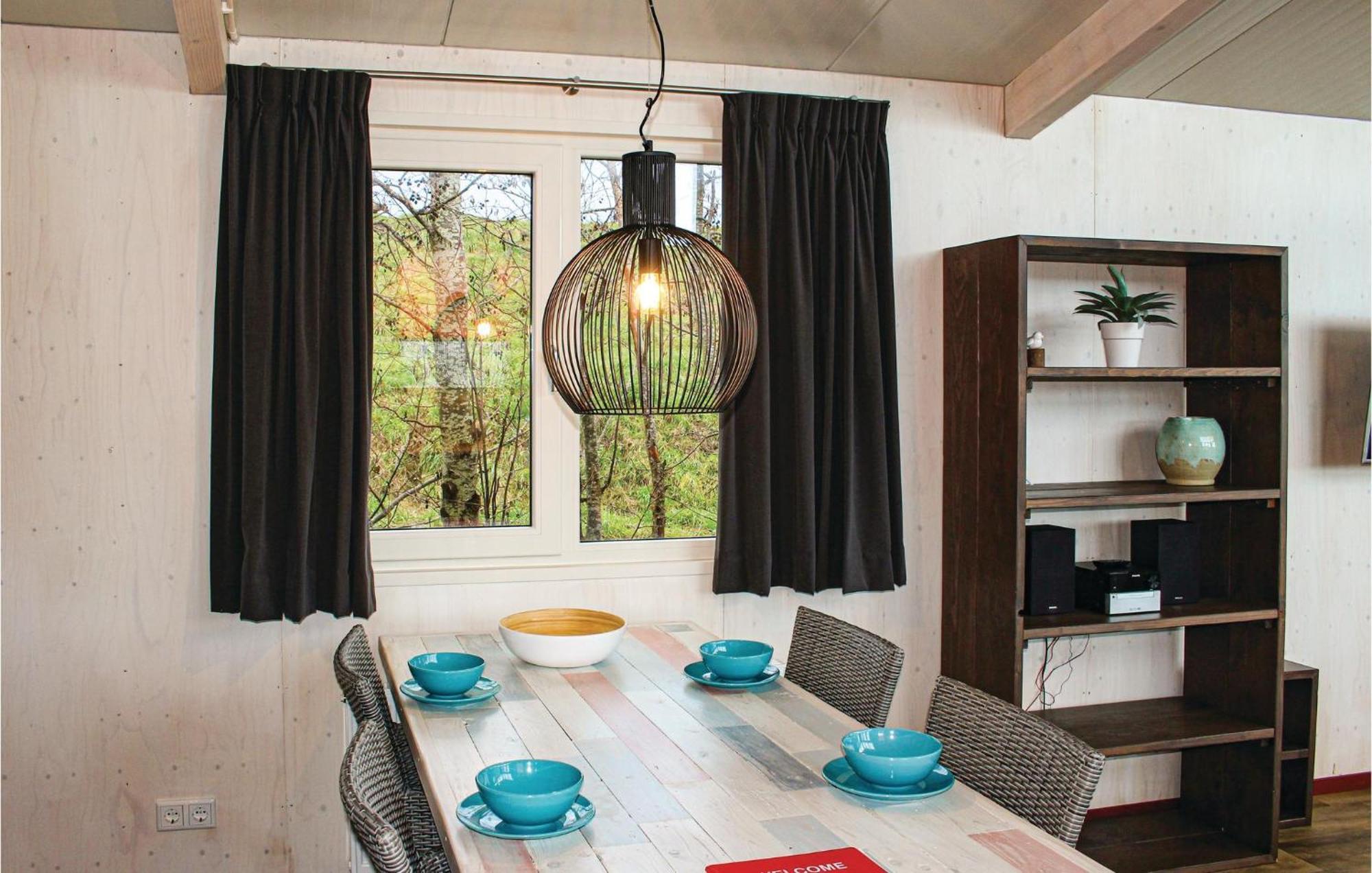 Beautiful Home In Sint-Annaland With Wifi Exterior photo